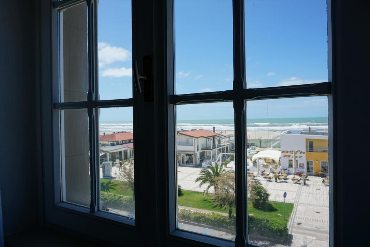 Alba Sul Mare Hotel Camaiore Bagian luar foto