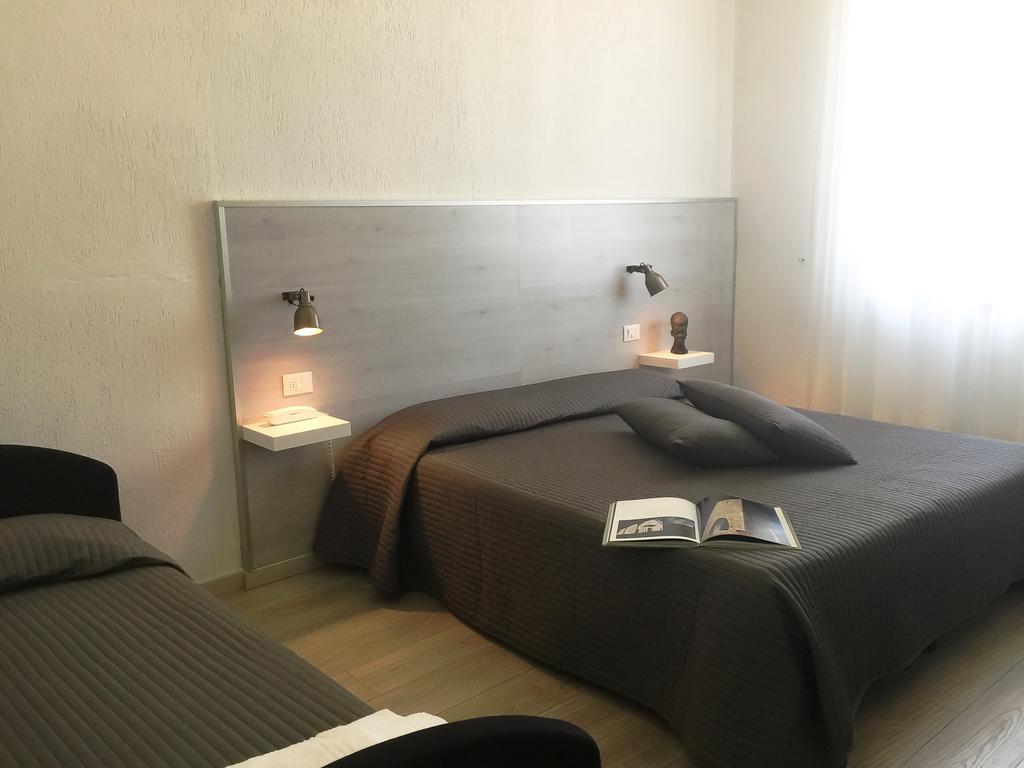Alba Sul Mare Hotel Camaiore Ruang foto