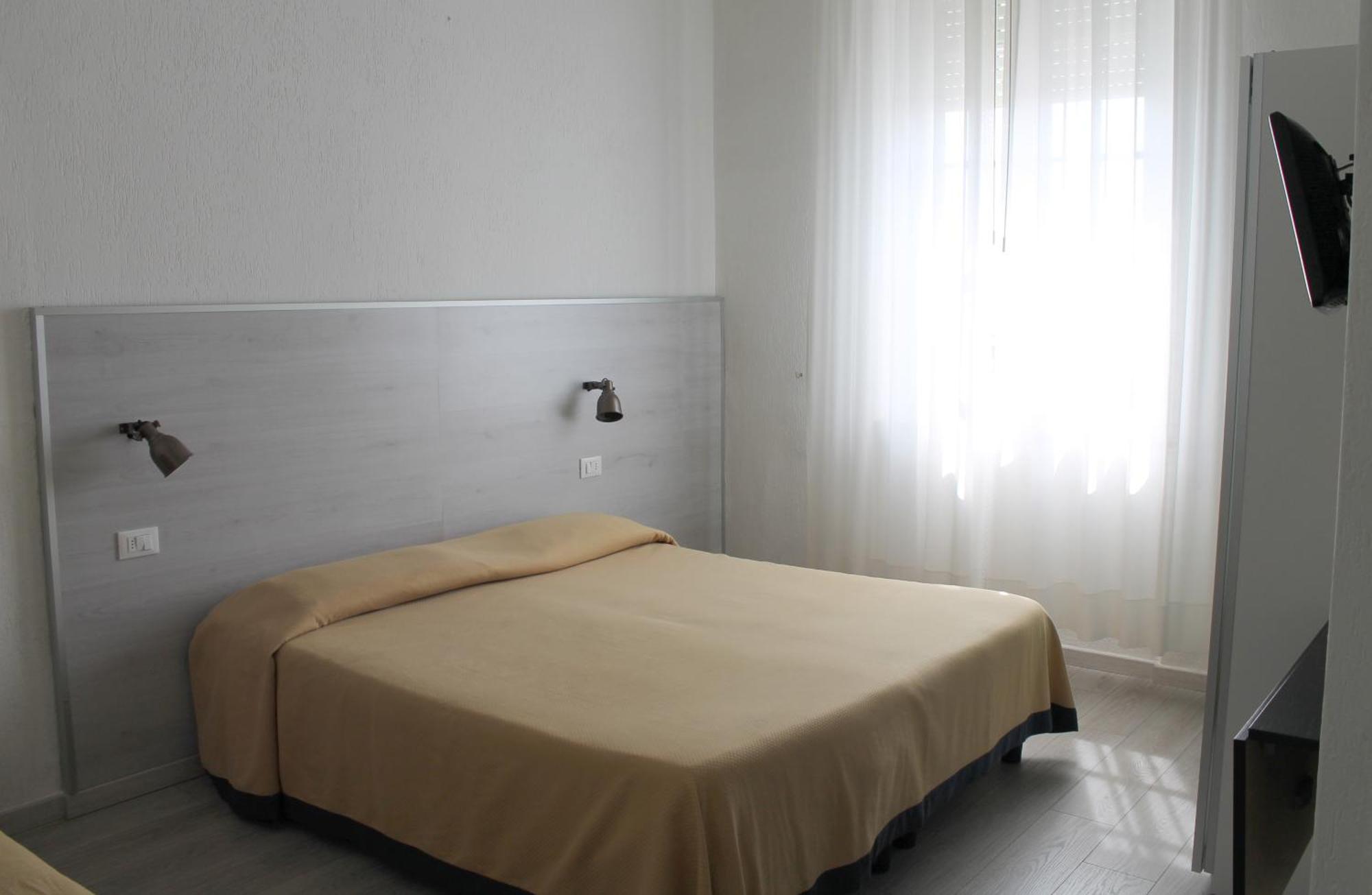Alba Sul Mare Hotel Camaiore Ruang foto