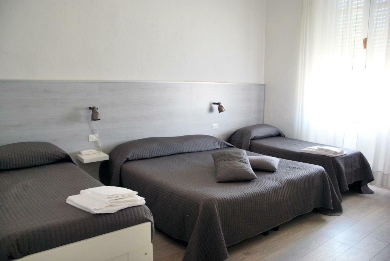 Alba Sul Mare Hotel Camaiore Bagian luar foto