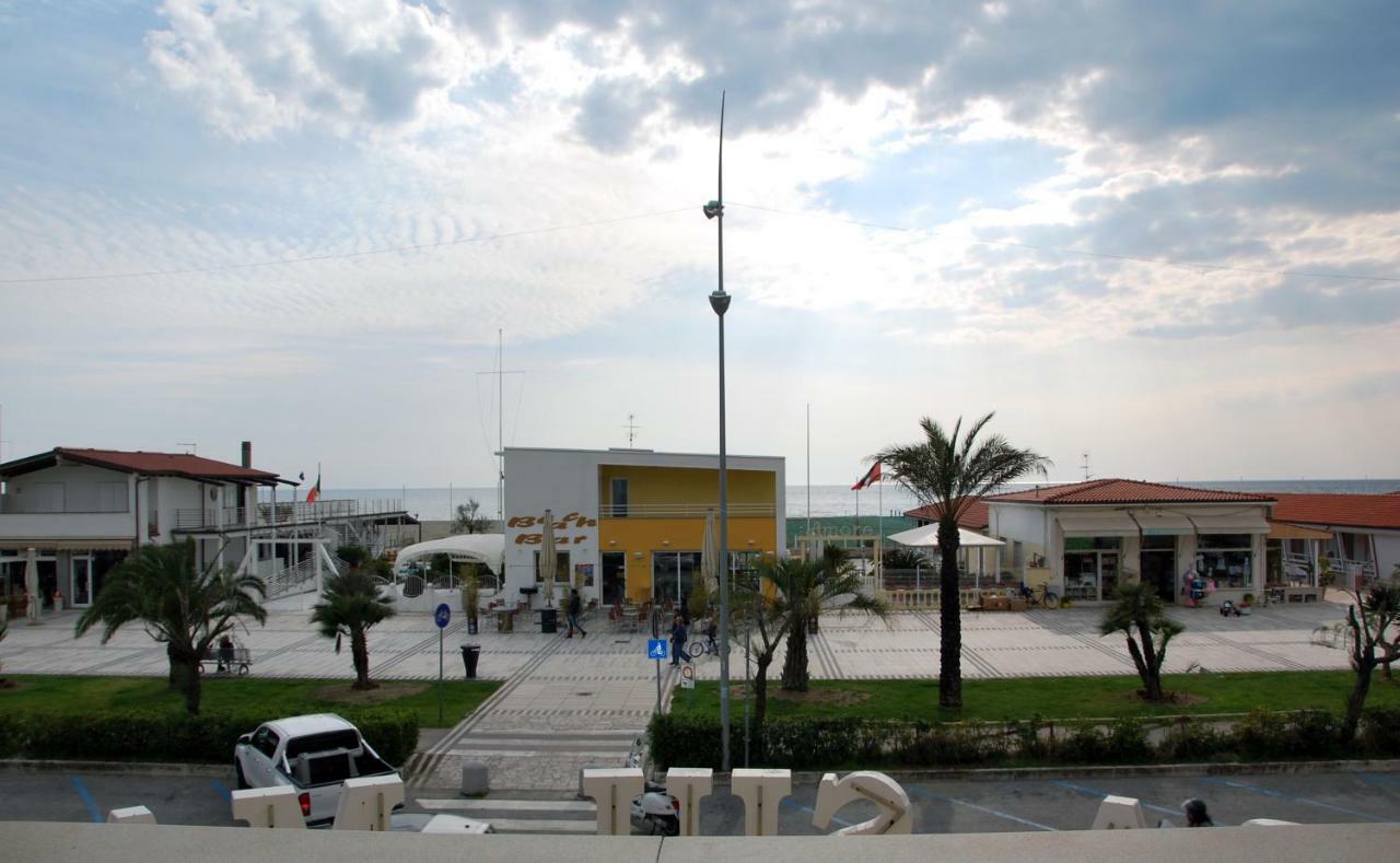 Alba Sul Mare Hotel Camaiore Bagian luar foto